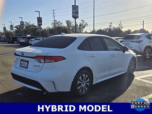 Used 2022 Toyota Corolla LE image 18