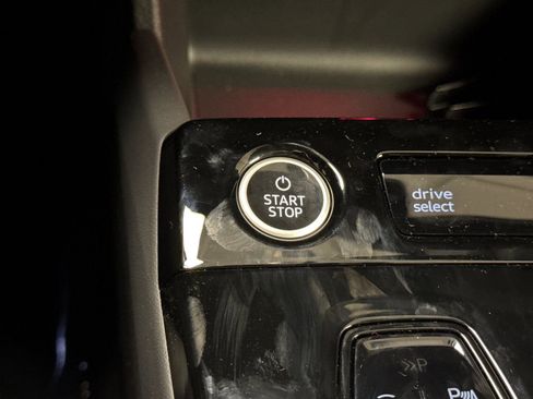 New 2027 Audi Q6 e-tron Premium Plus image 21