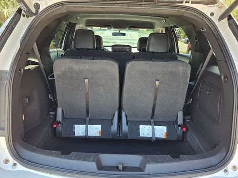 Used 2015 Ford Explorer XLT w/ Equipment Group 202B AWD/4WD image 13