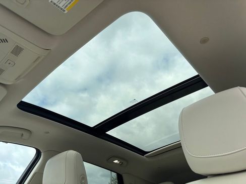 Used 2021 Cadillac XT5 Premium Luxury AWD/4WD image 14