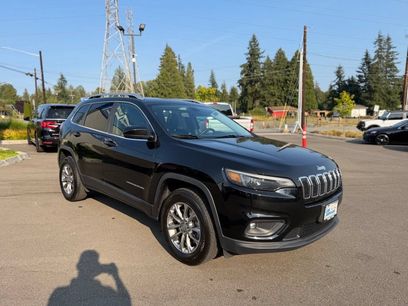 Used 2019 Jeep Cherokee Latitude Plus w/ Comfort/Convenience Group