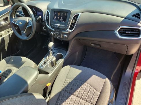 Used 2023 Chevrolet Equinox LT image 39