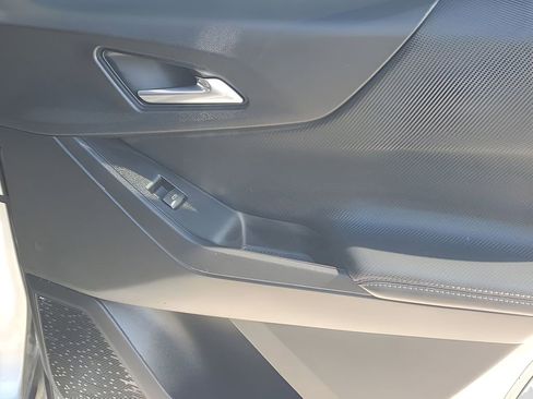 Used 2025 Chevrolet Equinox LT w/ Convenience Package II image 44