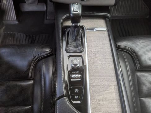 Used 2021 Volvo XC90 T6 Inscription w/ Protection Package AWD/4WD image 26