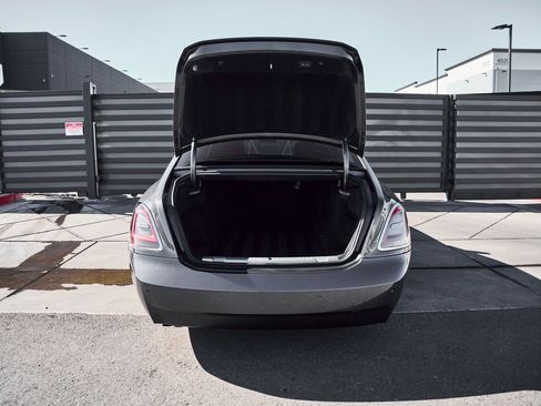 Used 2023 Rolls-Royce Ghost image 16