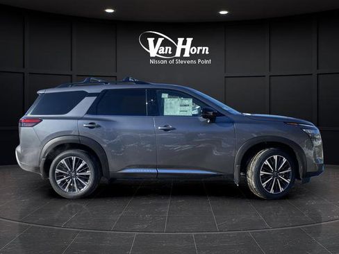 New 2026 Nissan Pathfinder Platinum w/ Cargo Package AWD/4WD image 28