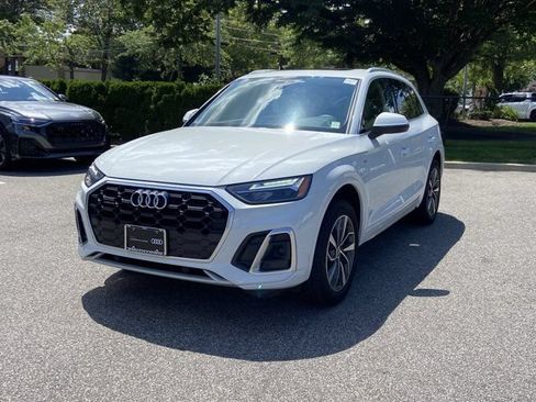 Used 2023 Audi Q5 2.0T Premium w/ Convenience Package AWD/4WD image 8