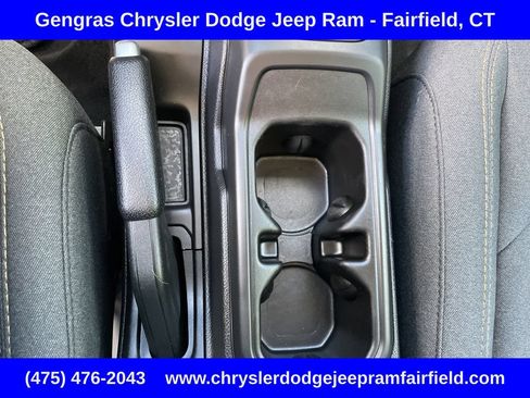 Used 2024 Jeep Wrangler Unlimited w/ Convenience Group AWD/4WD image 41