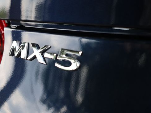 New 2026 MAZDA MX-5 Miata Club w/ Interior Package RWD image 23