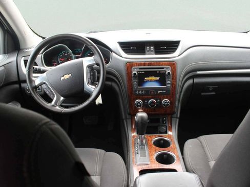 Used 2014 Chevrolet Traverse LT AWD/4WD image 7