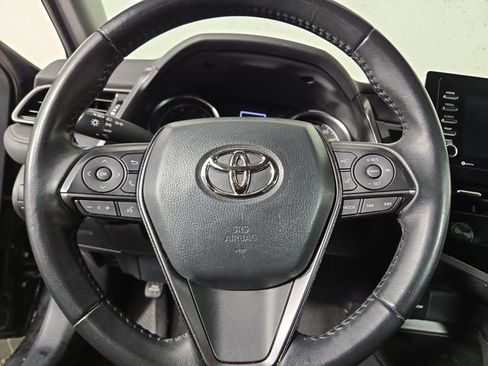 Used 2023 Toyota Camry SE image 21