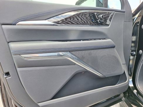 New 2026 Cadillac Escalade IQL Luxury image 32