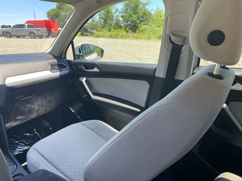Used 2021 Volkswagen Tiguan S FWD image 22
