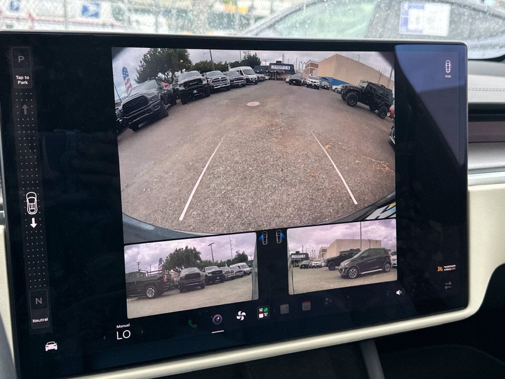 Used 2022 Tesla Model X Plaid AWD/4WD image 16