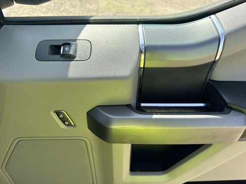 Used 2019 Ford F150 XLT w/ Equipment Group 302A Luxury RWD image 15
