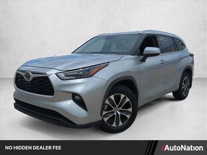Used 2022 Toyota Highlander XLE