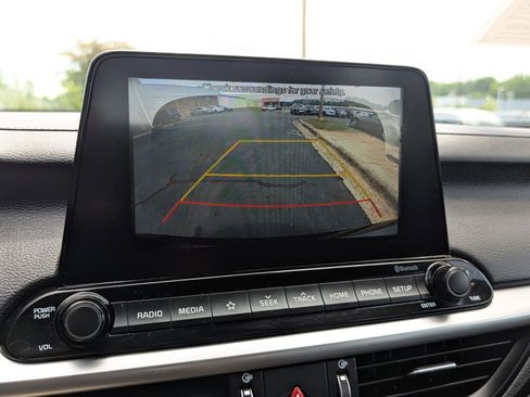 Used 2019 Kia Forte LXS FWD image 23