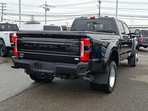Certified 2025 Ford F450 Platinum w/ FX4 Off-Road Package image 10