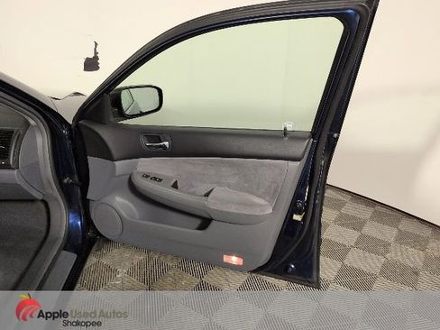 Used 2003 Honda Accord EX image 32