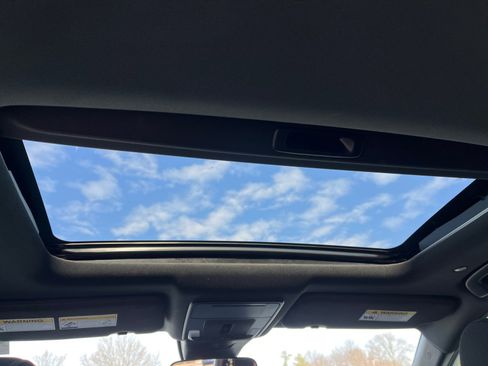 Used 2025 Honda CR-V Sport image 19