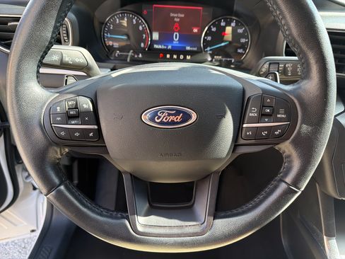 Used 2020 Ford Explorer XLT w/ Equipment Group 202A RWD image 31