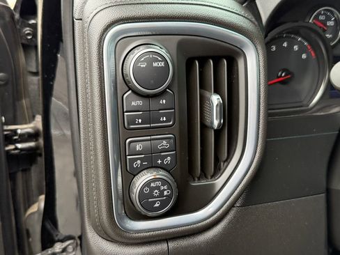 Used 2022 Chevrolet Silverado 1500 LT Trail Boss w/ Safety Package AWD/4WD image 17