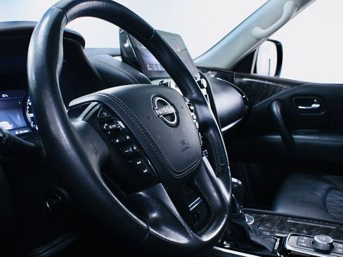 Used 2021 Nissan Armada Platinum image 18
