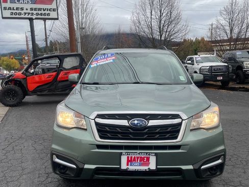 Used 2018 Subaru Forester 2.5i Premium w/ All-Weather Package image 8