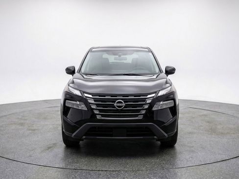 Used 2025 Nissan Rogue SV FWD image 2