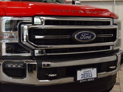 Used 2021 Ford F250 Lariat w/ Lariat Ultimate Package AWD/4WD image 12