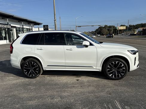 New 2026 Volvo XC90 B6 Plus image 6