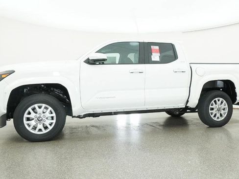 New 2026 Toyota Tacoma SR5 image 21