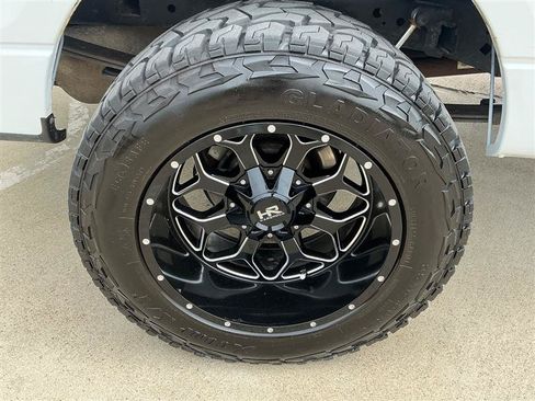 Used 2014 Ford F150 XLT w/ Equipment Group 301A Mid AWD/4WD image 22
