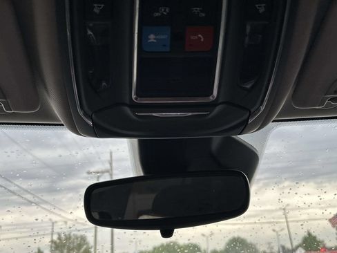 Used 2023 Jeep Grand Cherokee L Limited AWD/4WD image 28