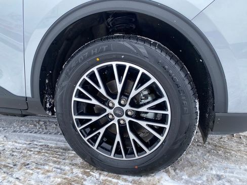 Used 2024 Ford Escape SE image 31