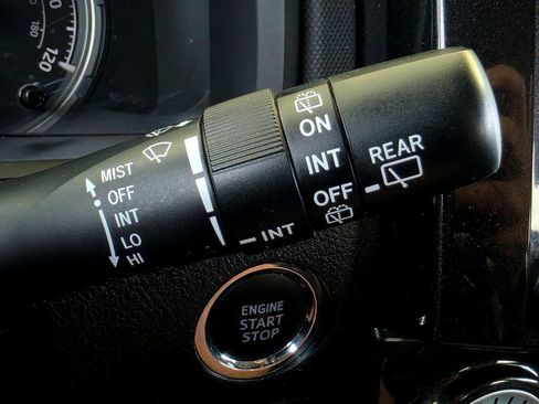 Used 2021 Toyota 4Runner TRD Off-Road Premium w/ Moonroof Package AWD/4WD image 28