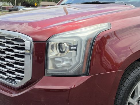 Used 2020 GMC Yukon XL Denali RWD image 10