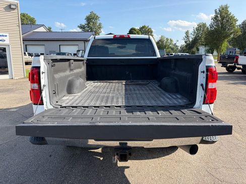 Used 2018 GMC Sierra 2500 4x4 Regular Cab image 8