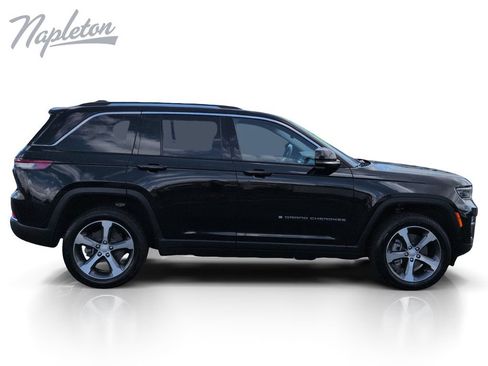 Used 2023 Jeep Grand Cherokee 4WD 4xe image 7