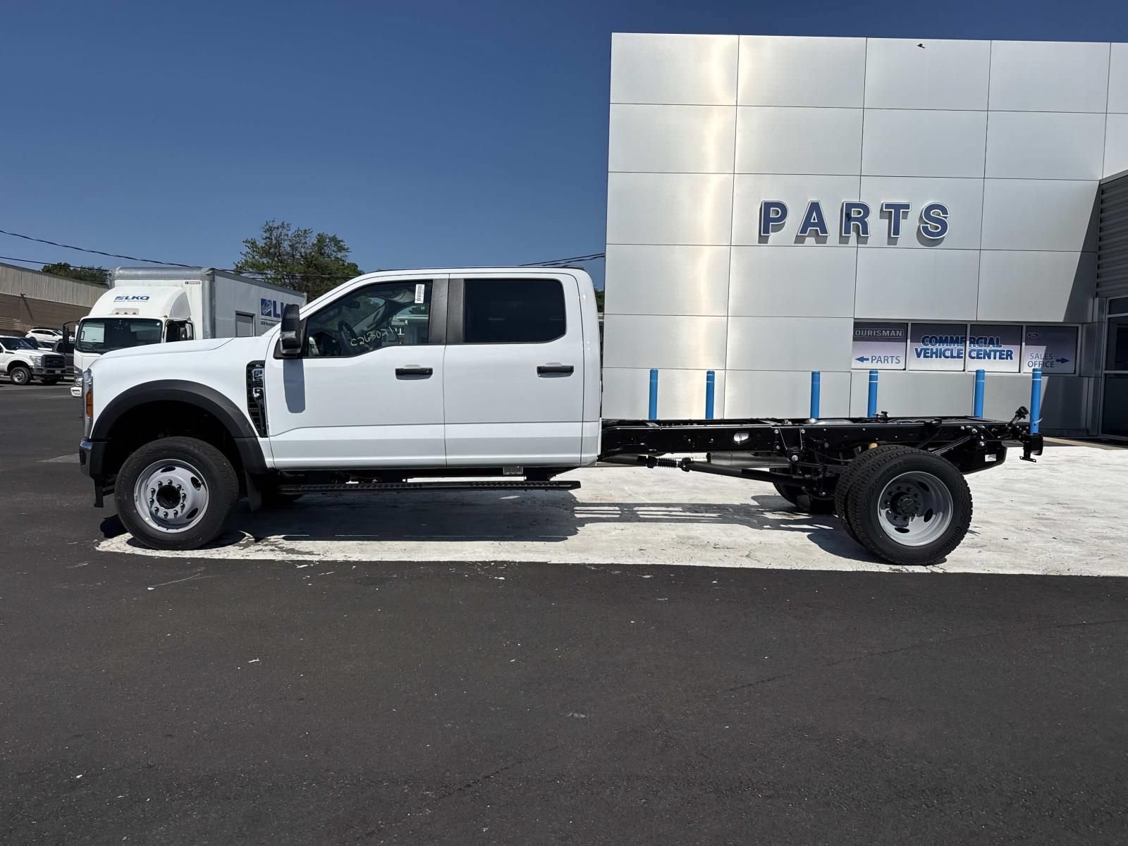 New 2026 Ford F550 2WD Crew Cab Super Duty w/ XL Chrome Package image 6