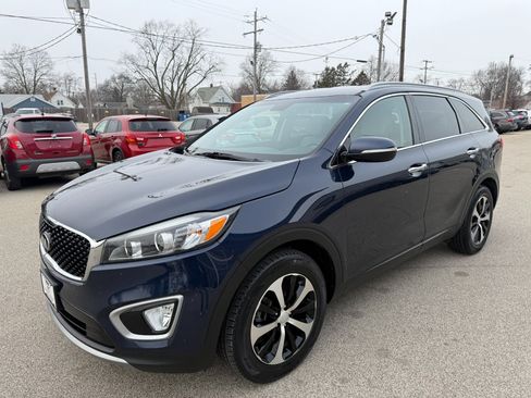 Used 2017 Kia Sorento EX image 5