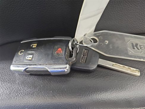 Used 2018 GMC Sierra 2500 Denali image 39