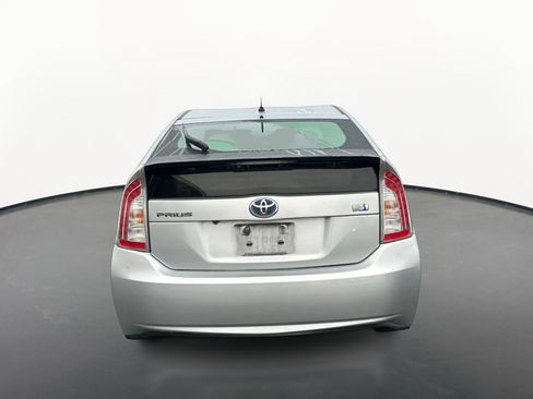 Used 2013 Toyota Prius Two FWD image 4