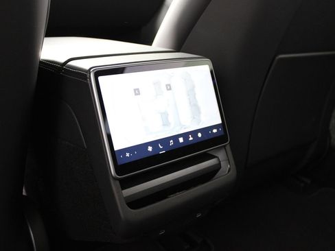 Used 2025 Tesla Model 3 Long Range RWD image 33