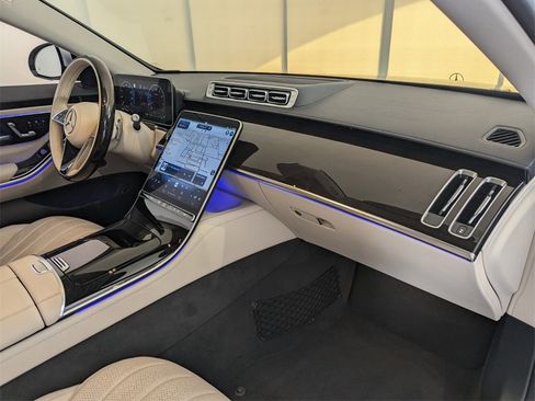 Used 2023 Mercedes-Benz S 500 S 500 image 18