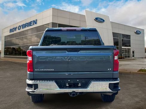 Used 2021 Chevrolet Silverado 1500 LT w/ Bed Protection Package AWD/4WD image 4