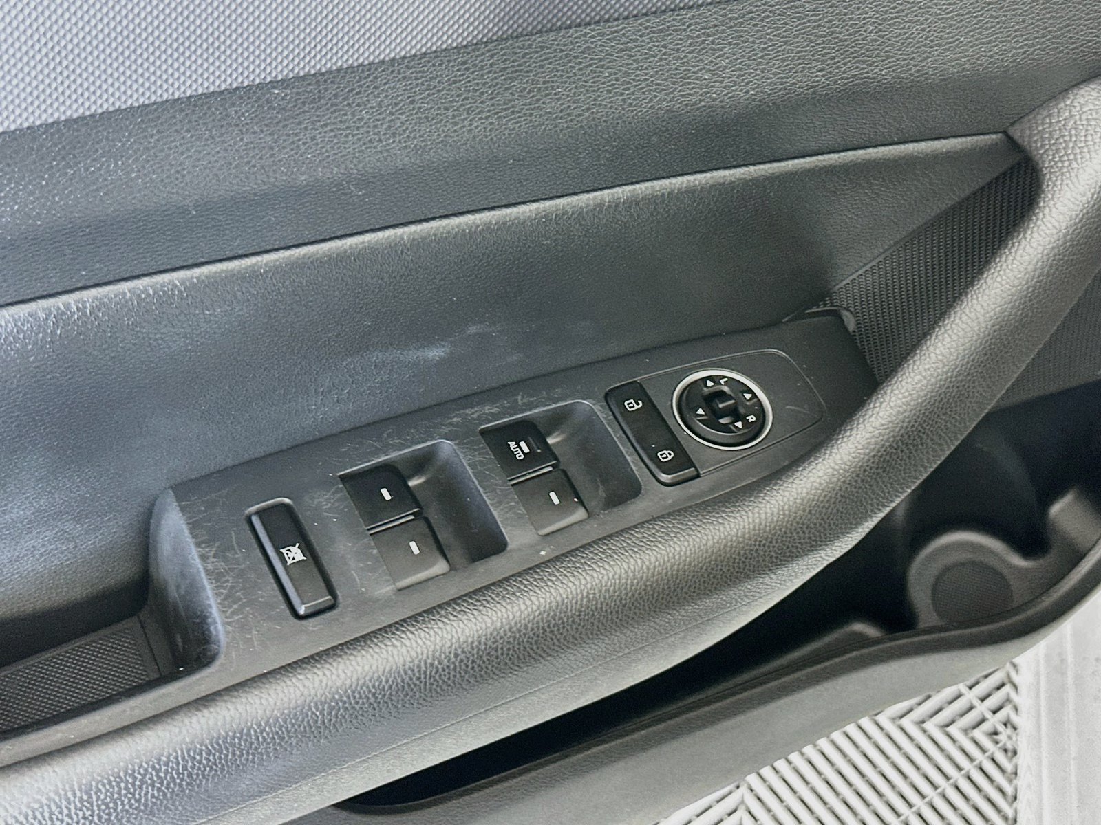 Used 2018 Hyundai Sonata SEL FWD image 18