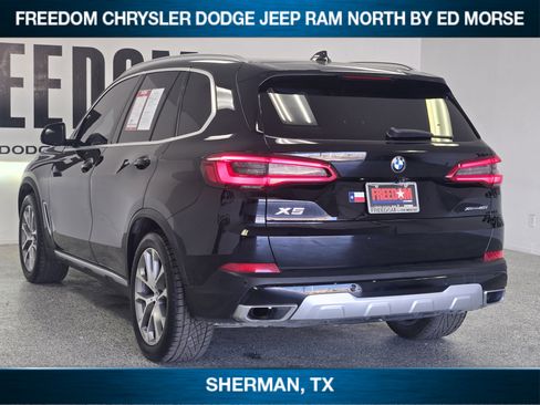 Used 2019 BMW X5 xDrive40i w/ Convenience Package AWD/4WD image 4