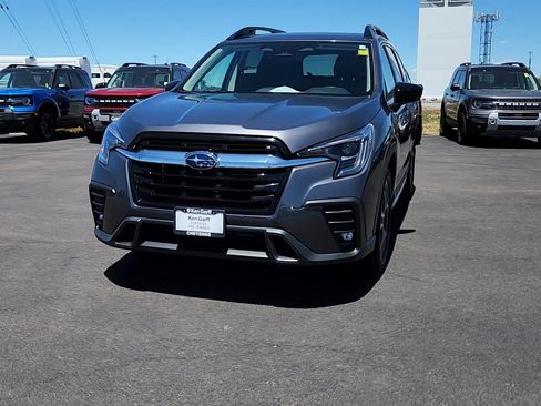 Used 2024 Subaru Ascent Limited w/ Technology Package AWD/4WD image 4