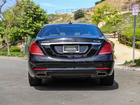 Used 2016 Mercedes-Benz S 550 4MATIC Sedan image 4
